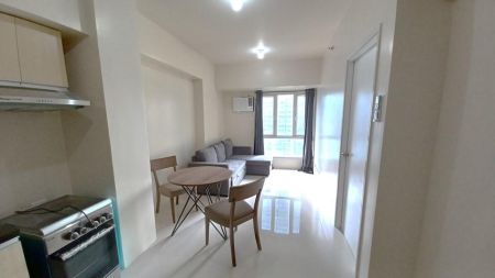 Fully Furnished 1 Bedroom Unit at The Montane for Rent