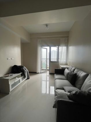 Fully Furnished 2 Bedroom Unit with Balcony in The Ellis Makati