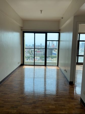 Unfurnished 2 Bedroom Unit at The Oriental Place for Rent