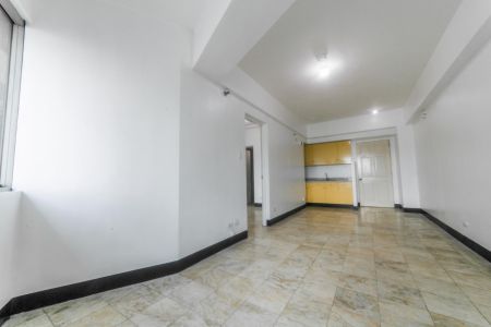 Unfurnished 1 Bedroom Unit at Burgundy Westbay Tower for Rent