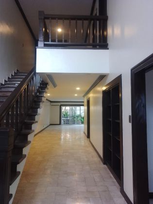 For Lease Newly Painted 3 Bedroom Duplex on San Lorenzo Village