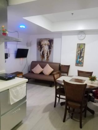 2 Bedroom Condo Unit in Paranaque