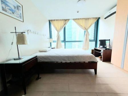 Fully Furnished 1BR Unit in One Uptown Residences BGC for Rent