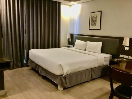 Fully Furnished Studio in The Residences at Bonifacio Civic Cente