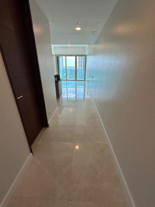 For Rent 2BR with Parking Maids Room in Grand Hyatt Bgc