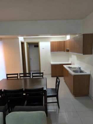 Semi Furnished 2 Bedroom with Balcony at 8 Adriatico near Pgh