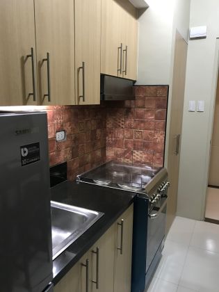 Fully Furnished 1 Bedroom Unit in Salcedo Square Makati