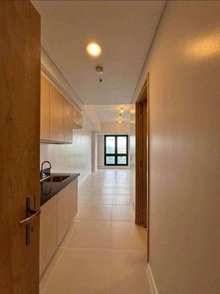   Viento Tower  1BR for rent De La Salle Santiago Zobel School PA