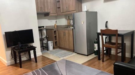 StayHere 1 Bedroom Fully Furnished Unit in Grand Midori