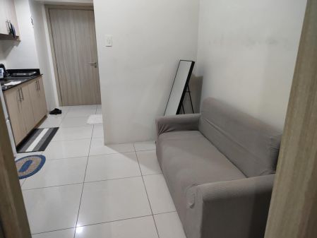 1 Bedroom with Balcony in Breeze Residences Pasay