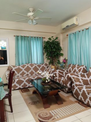 For Rent 2BR Unit with 2 TB at The Redwoods Condo Fairview QC