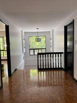 5 Bedrooms Unfurnished For Rent in Dasmarinas Village