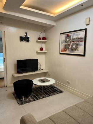 Fully Furnished 1 Bedroom Unit at The Malayan Plaza for Rent