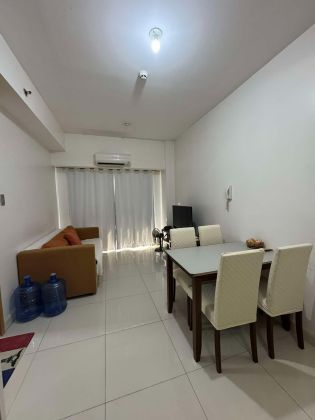 Fully Furnished 1 Bedroom Unit at Signa Designer Residences