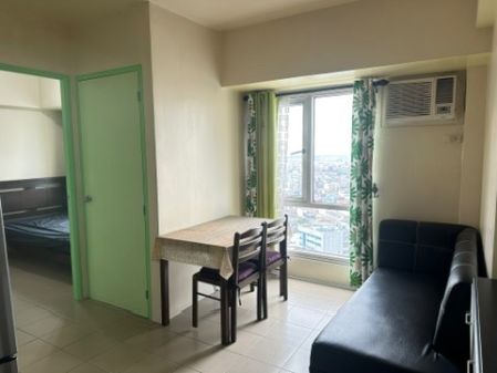 1 Bedroom Unit in Avida Towers San Lorenzo