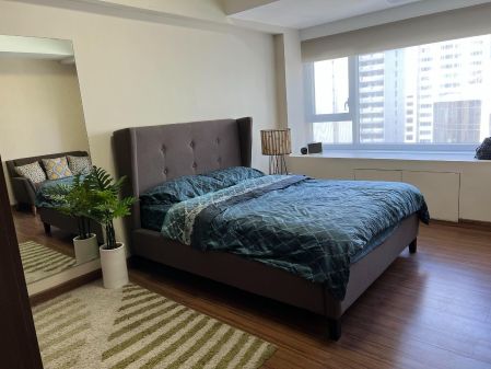 Studio aor Rent at Shang Salcedo Place