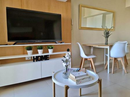 Fully Furnished 2BR for Rent in The Vantage At Katipolyo Pasig