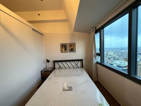 The Rise Makati 1BR Unit for Rent