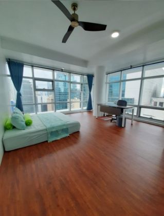 Fully Furnished 3 Bedroom Unit at The Stratosphere for Rent