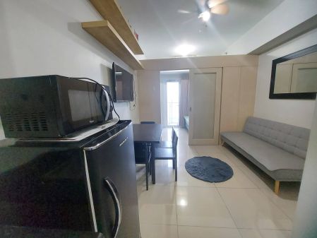 Fully Furnished 1 Bedroom Unit at Jazz Residences for Rent