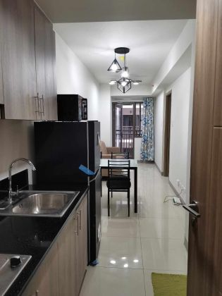 Fully Furnished 1BR with Balcony at S Residences