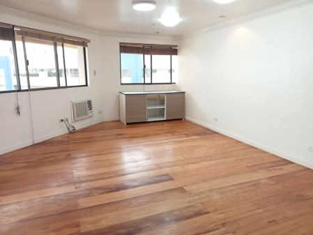 3 Bedroom with Parking in Legaspi Park view Makati Cbd