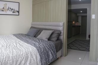 For Rent Fully Furnished 1BR Unit with Balcony at Breeze