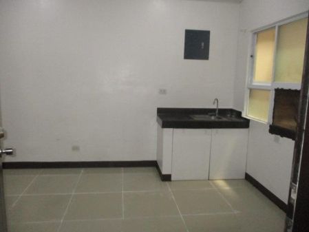 Newly Painted Apartment for Rent in Poblacion Makati Rockwell