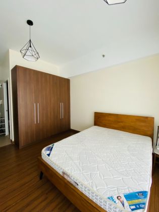 Studio Unit in Shang Salcedo Place