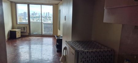 Big Condo for Rent Makati Rockwell Jupiter Poblacion Century