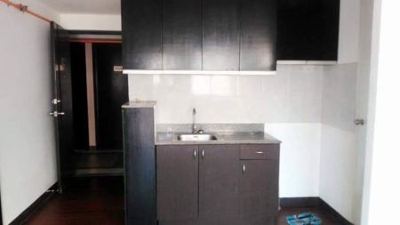 Studio Condo for Rent at Arezzo Place Pasig