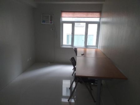 Vista Taft near Dlsu Studio Unit for Rent