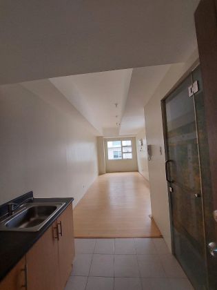 Studio furnished in One Archers place beside DLSU Taff