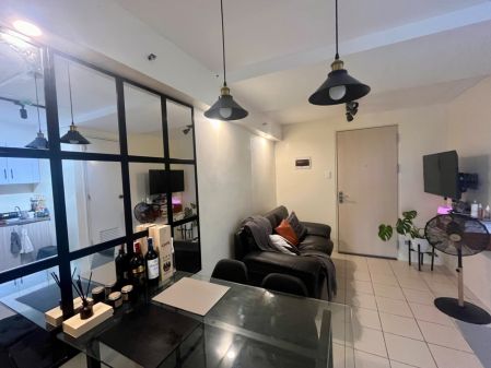 Spacious 2 Bedroom Unit in Ortigas for Rent