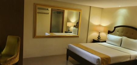 Hotel Room with Access to Pool and Gym in Torre Venezia QC