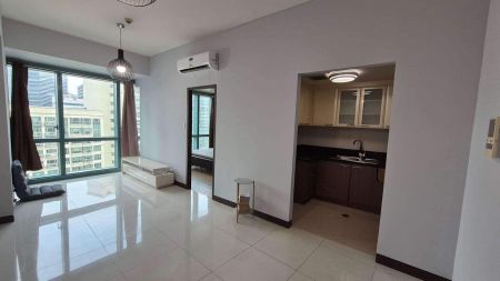 1 Bedroom Condo for Rent in 8 Forbestown Road Bgc Taguig City