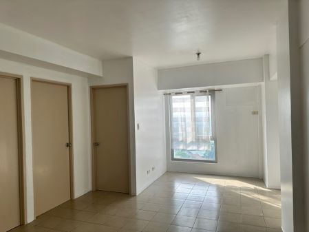 Unfurnished 1 Bedroom Unit at Avida Towers San Lorenzo