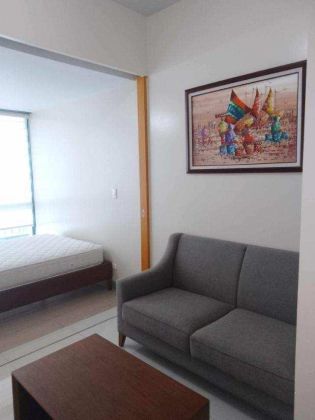 One Uptown Residences 1BR for RENT