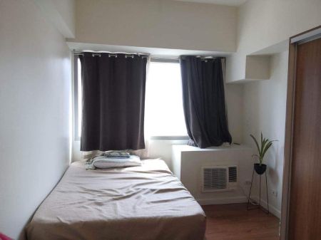 Fully Furnished Studio Unit with Washing Machine in Eton