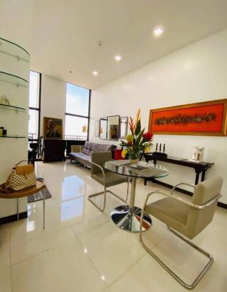 Fully Furnished 1 Bedroom Penthouse in Gramercy Residences