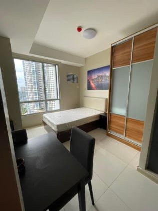 Studio Unit in Sunshine 100 City Plaza Tower 2 for Rent