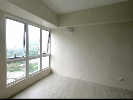 Homey 2 Bedroom Unit at Amaia Skies Shaw