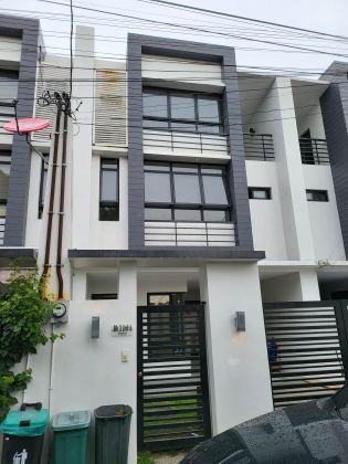 For Rent 4BR 4TB Townhouse in NorthWest BF Homes Paranaque