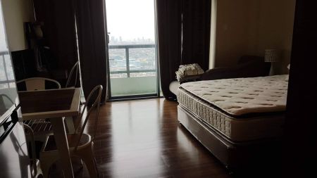 Fully Furnished Studio with Balcony for Rent in Makati Shang Salc