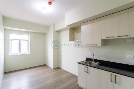 Corner Semi-furnished Studio Unit across UP Manila and PGH