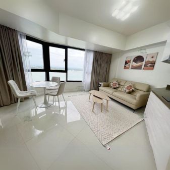 Fully Furnished Special 1 Bedroom at Mandani Bay Suites Cebu