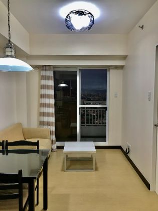 1 Bedroom in Torre de Manila for Lease