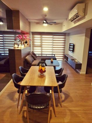 Fully Furnished 2 Bedroom Unit For Rent in The Maridien BGC