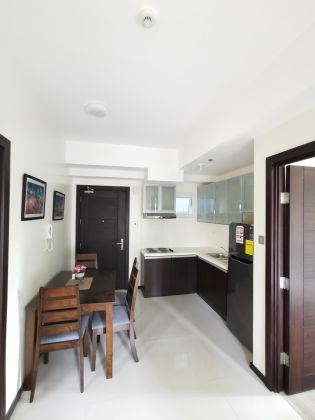 Fully Furnished 2BR for Rent in Trion Towers Taguig