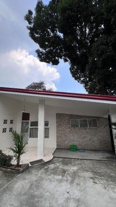 Unfurnished 3 Bedroom House at Quezon City for Rent